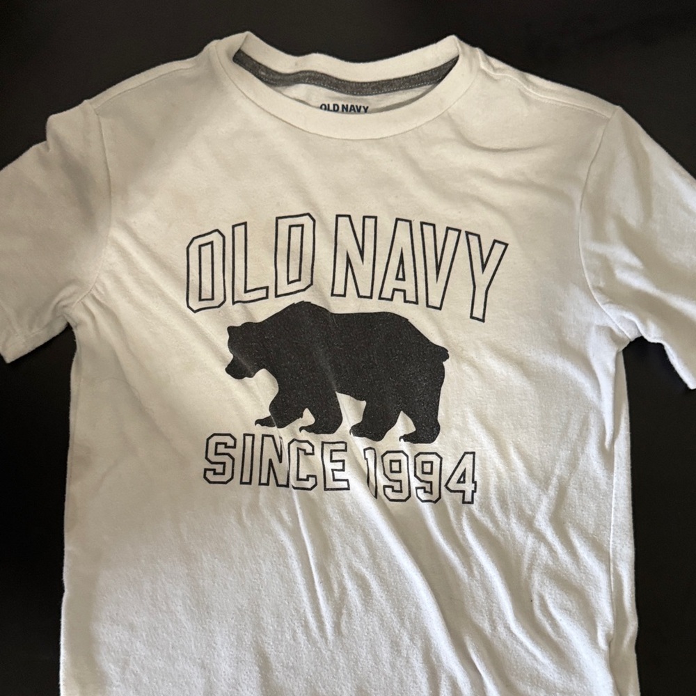 Old Navy White Short Sleeve Tee with Graphic Print